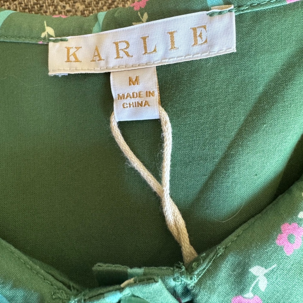 Karlie- NWT Floral Ditsy Green Striped Bow-Tie Collar Women's Blouse - Picture 6 of 6